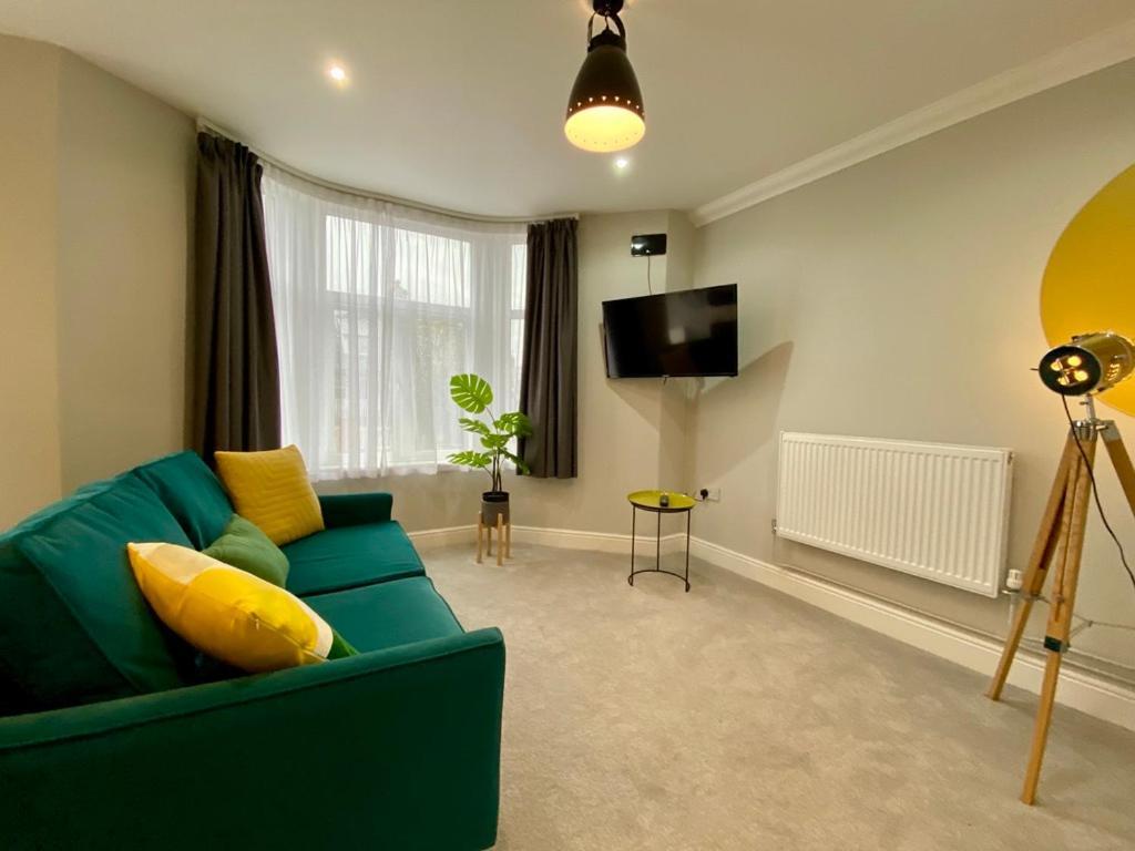 Stylish Modern Apartments Near Parks & Centre Cardiff Exterior foto