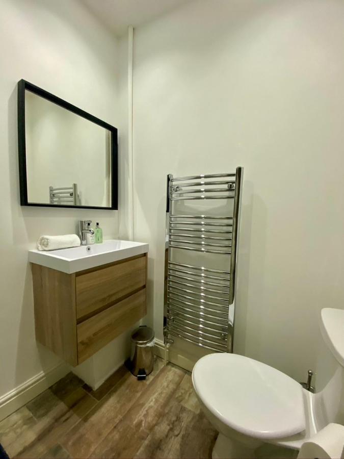 Stylish Modern Apartments Near Parks & Centre Cardiff Exterior foto